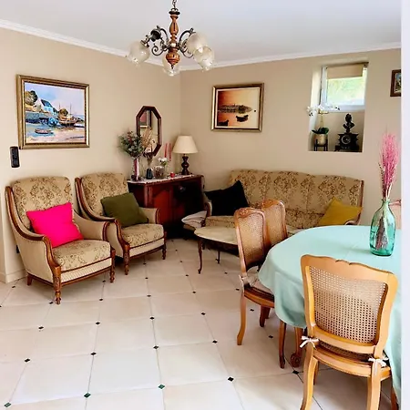 Holiday home Maison Tres Belle Acy